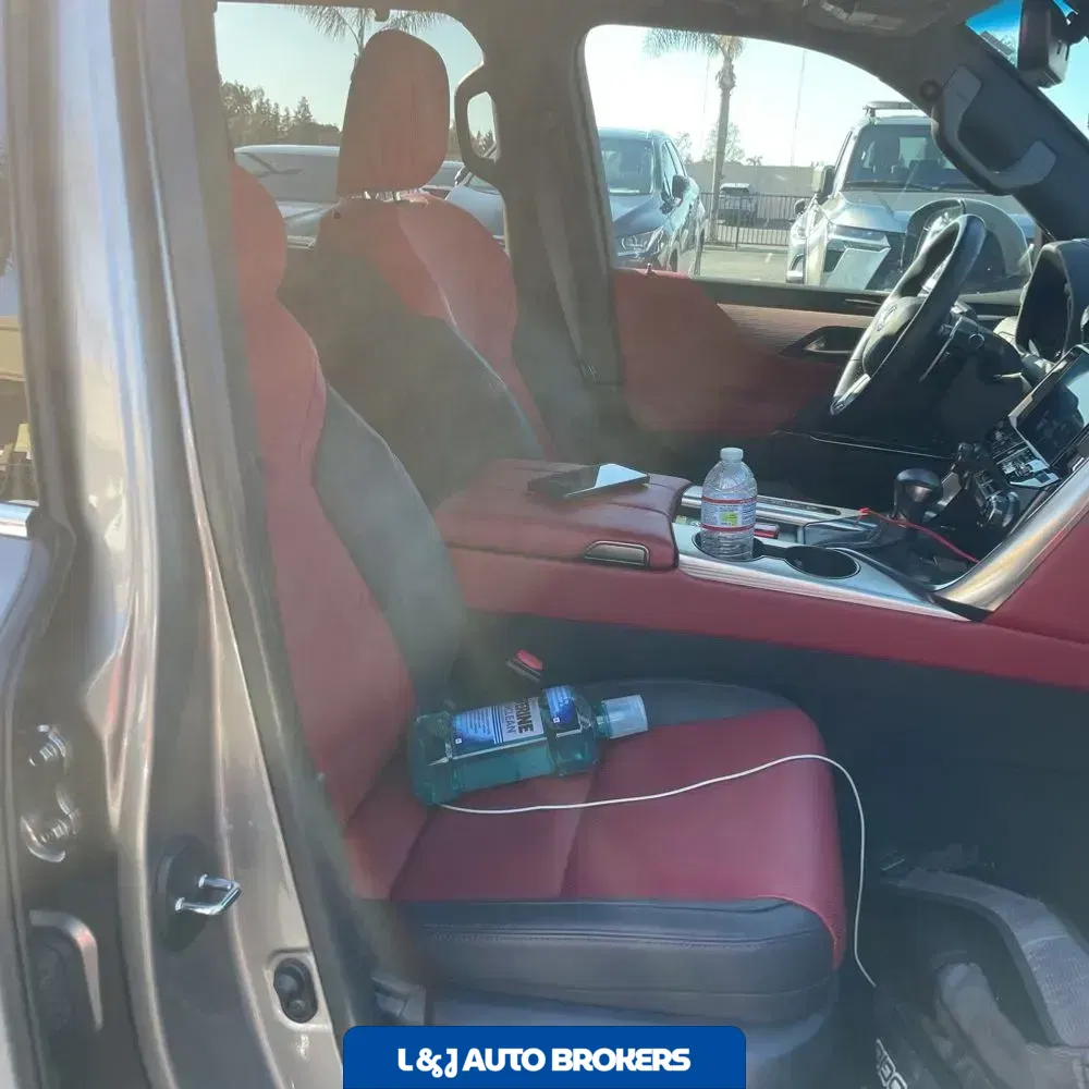 2023 Lexus LX 600 F SPORT Handling