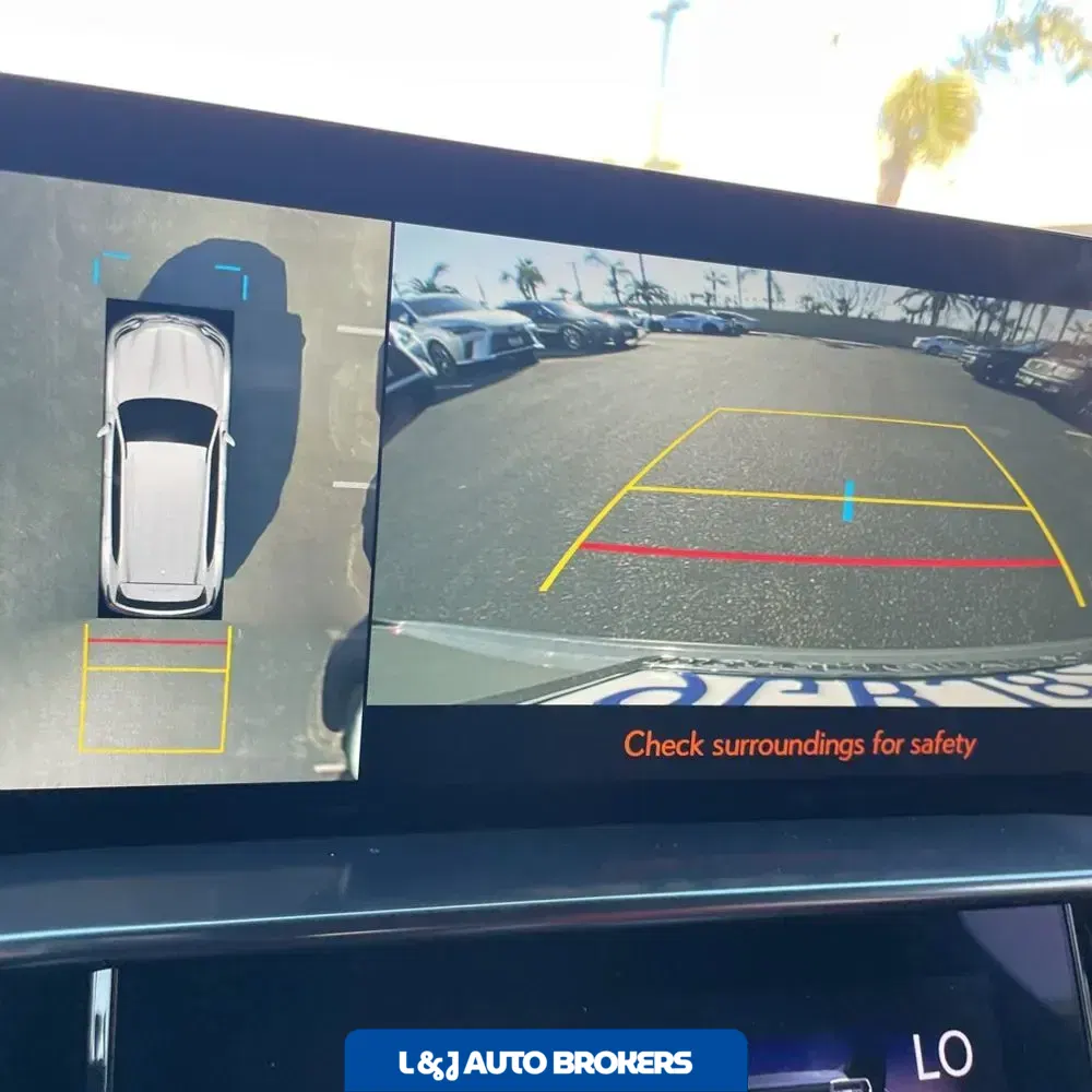 2023 Lexus LX 600 F SPORT Handling