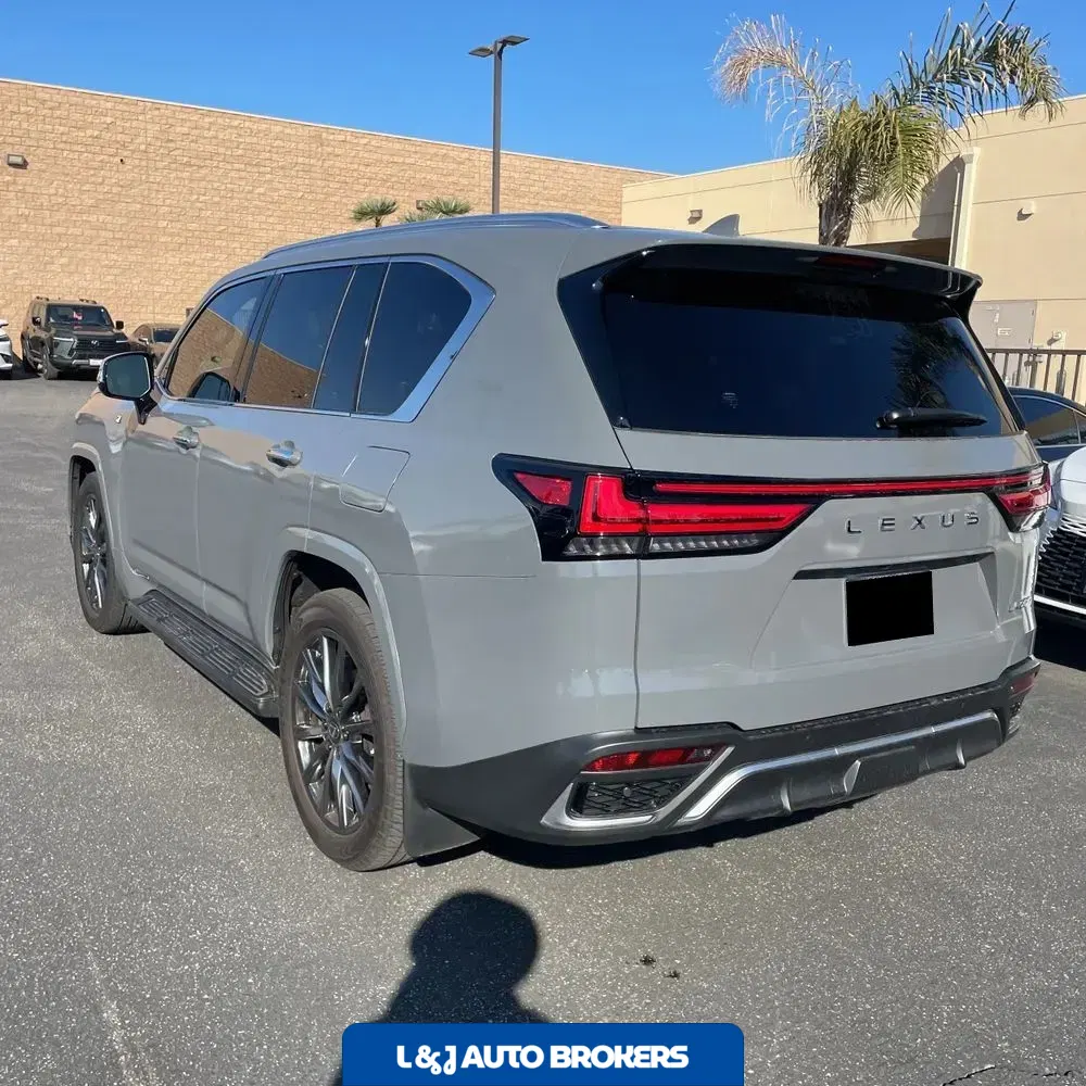 2023 Lexus LX 600 F SPORT Handling