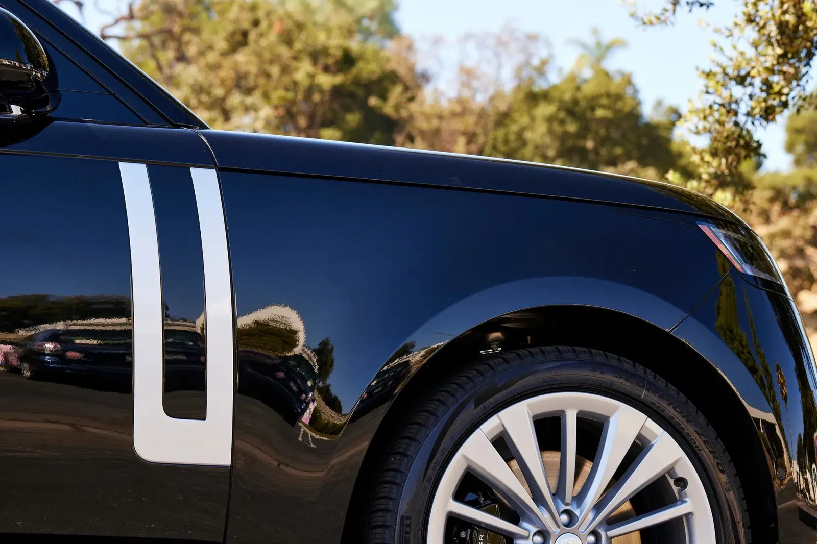 2023 Land Rover Range Rover P530 First Edition