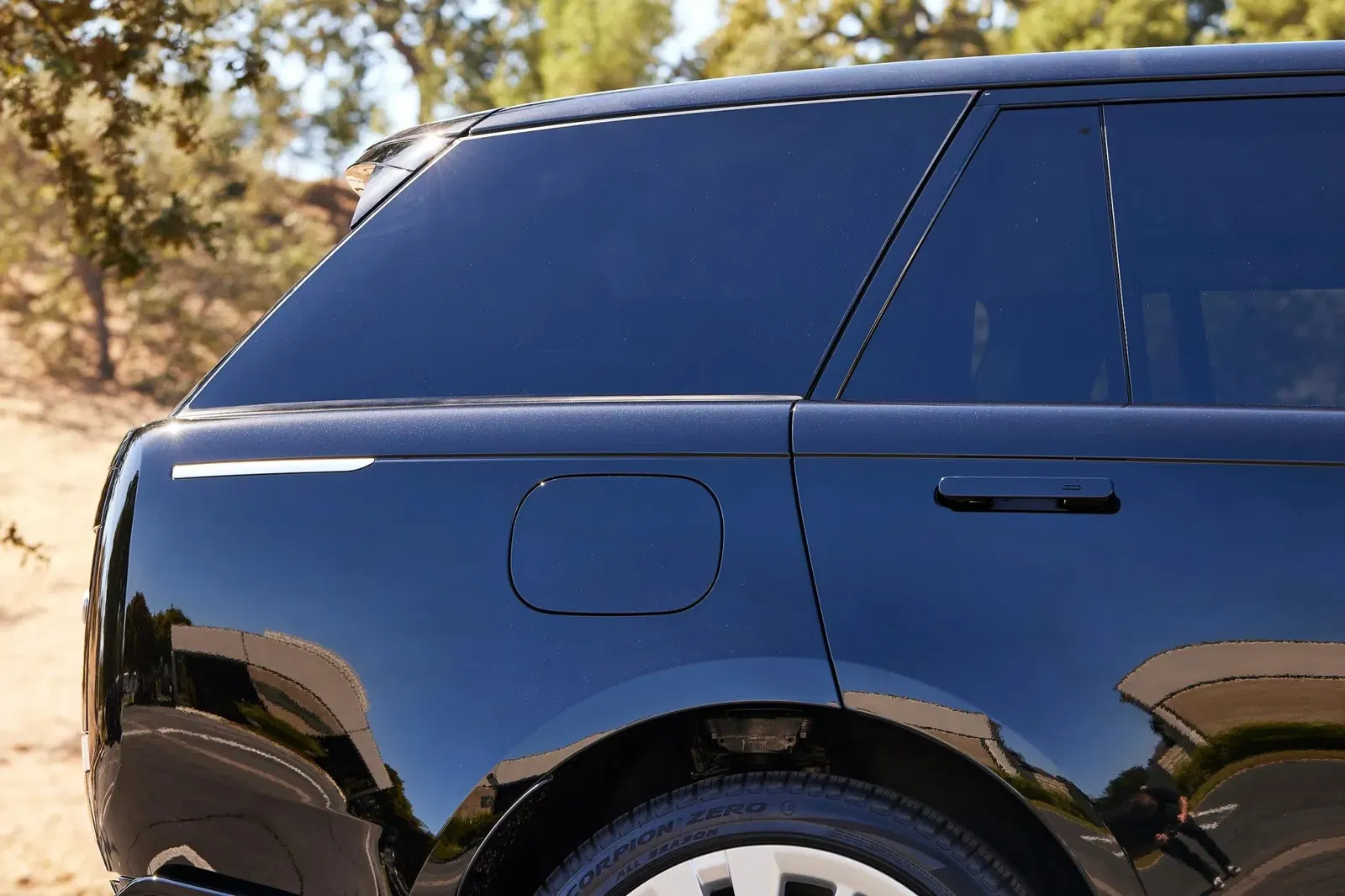 2023 Land Rover Range Rover P530 First Edition