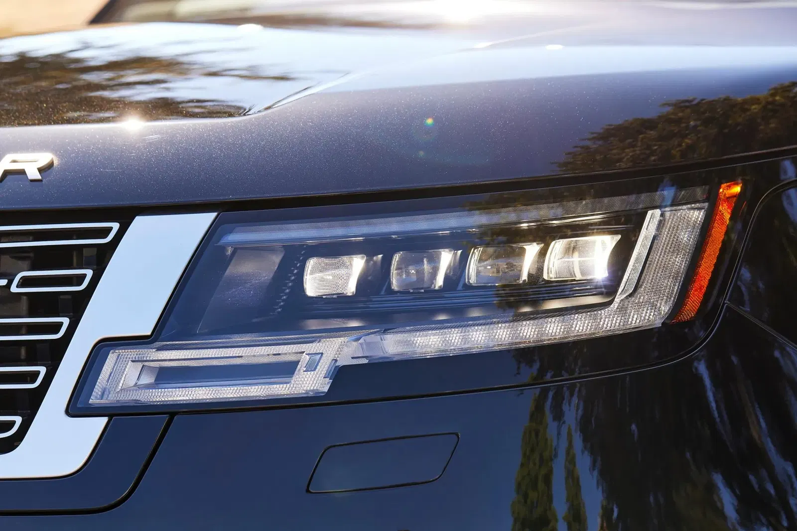 2023 Land Rover Range Rover P530 First Edition