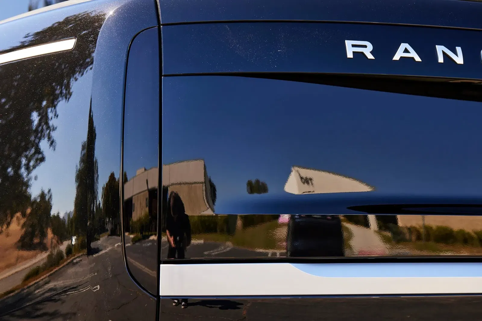 2023 Land Rover Range Rover P530 First Edition