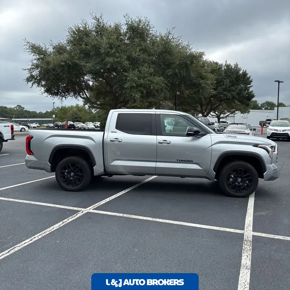 2025 Toyota Tundra Limited HV