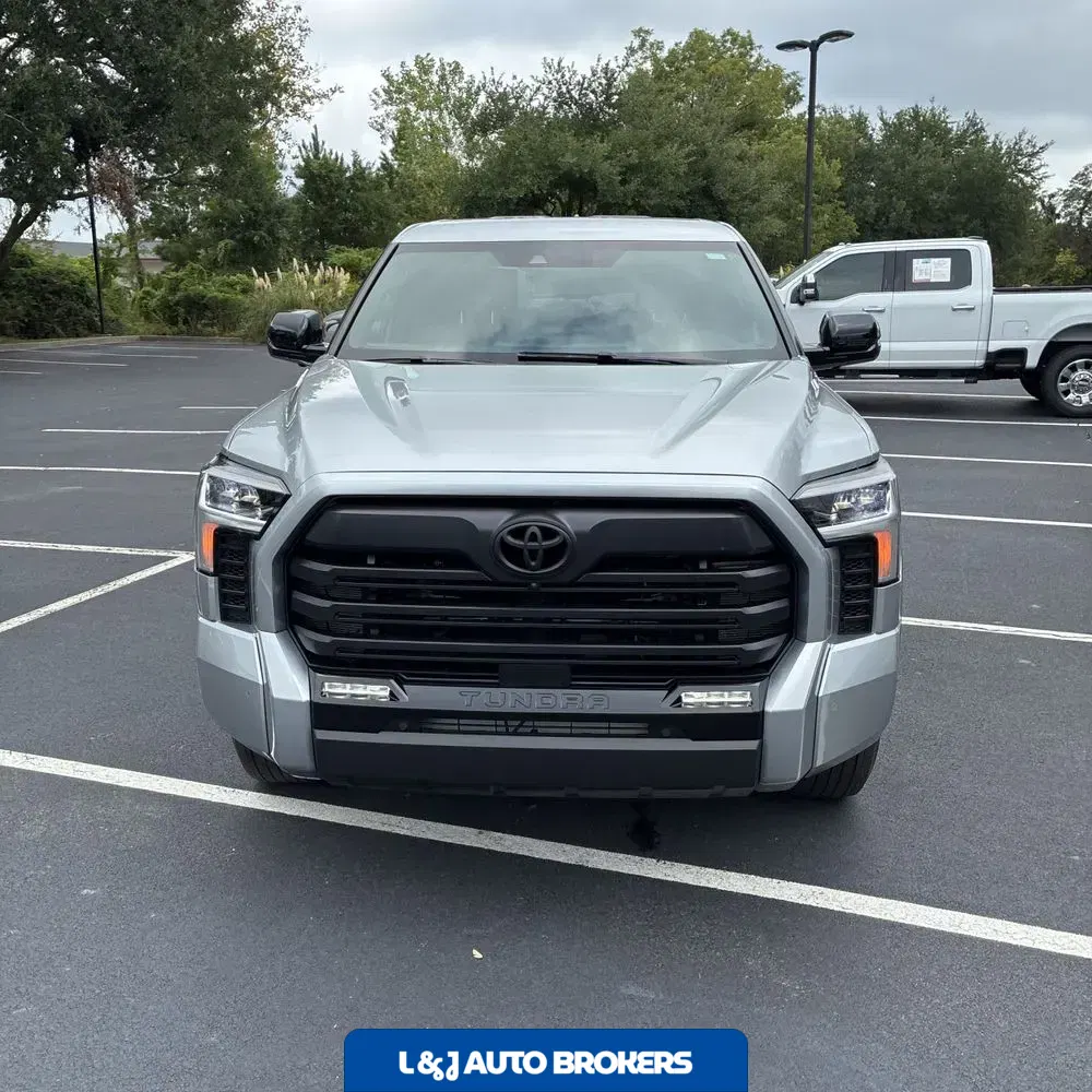 2025 Toyota Tundra Limited HV