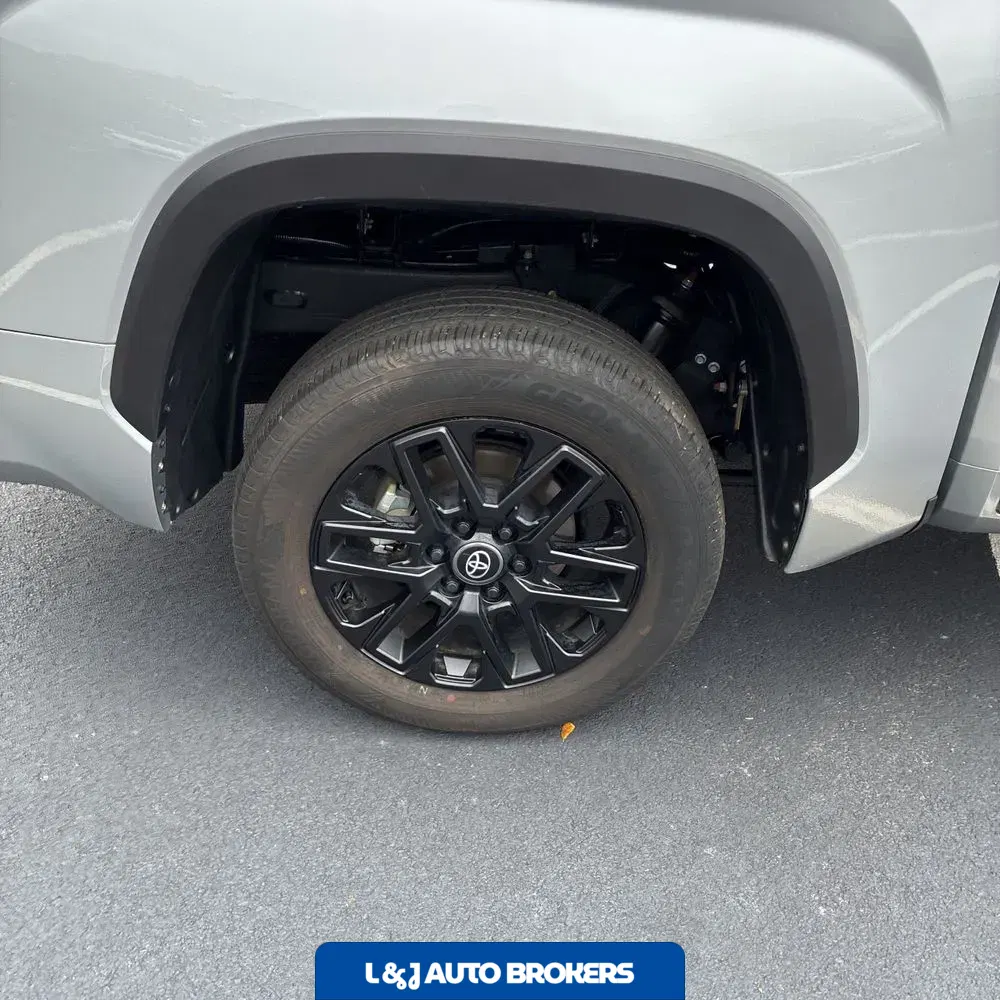 2025 Toyota Tundra Limited HV