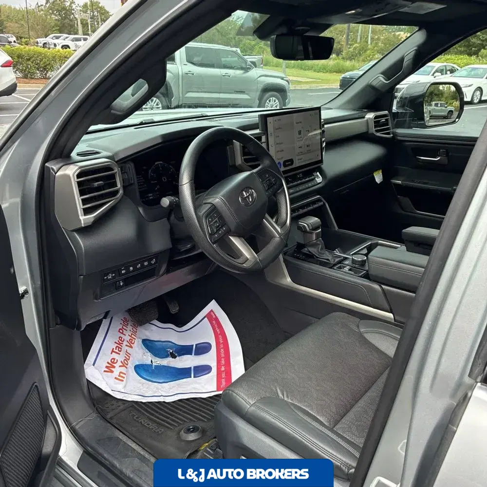 2025 Toyota Tundra Limited HV