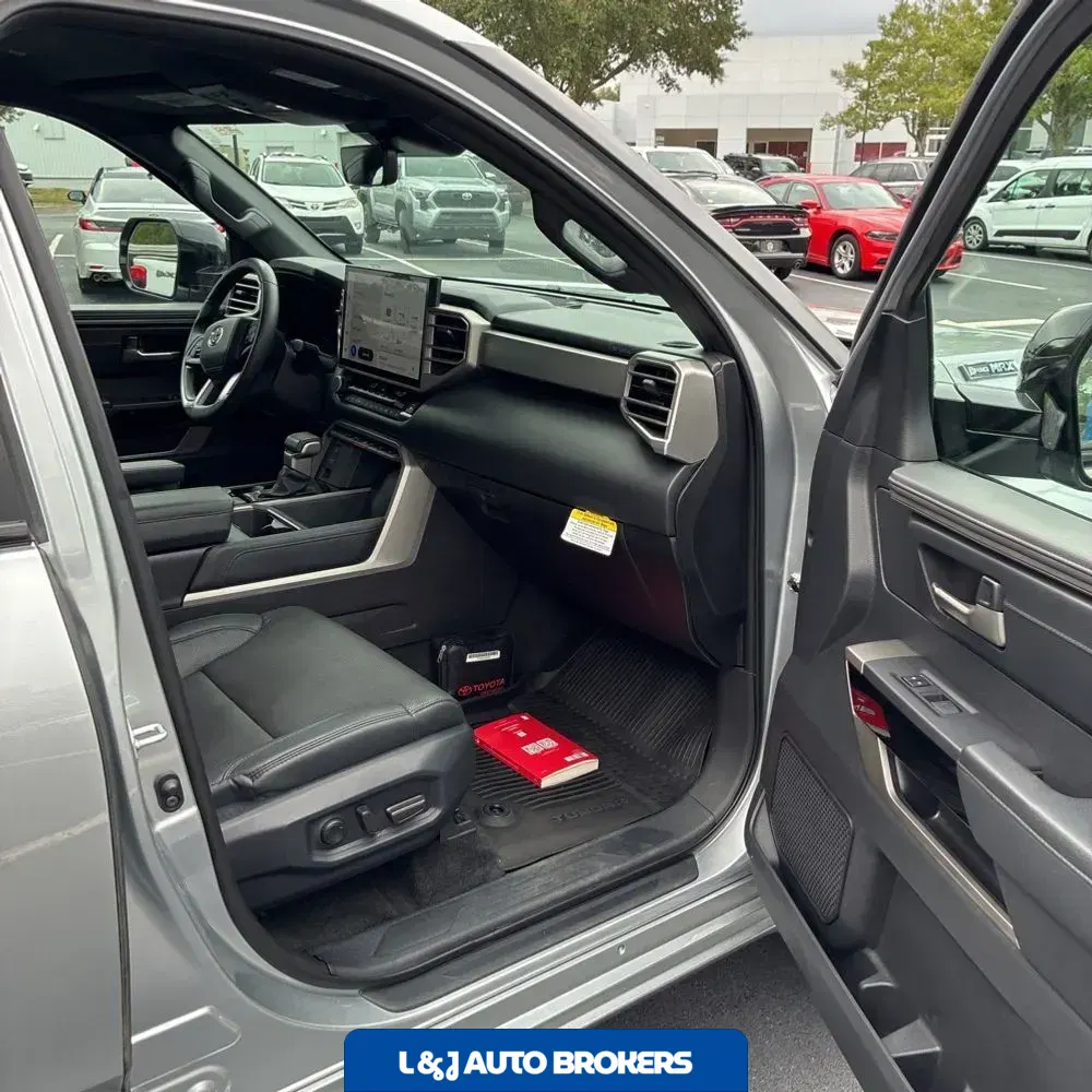 2025 Toyota Tundra Limited HV