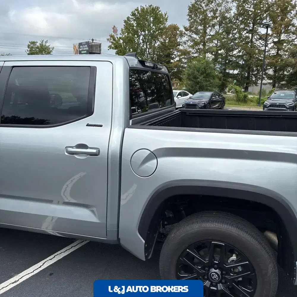 2025 Toyota Tundra Limited HV