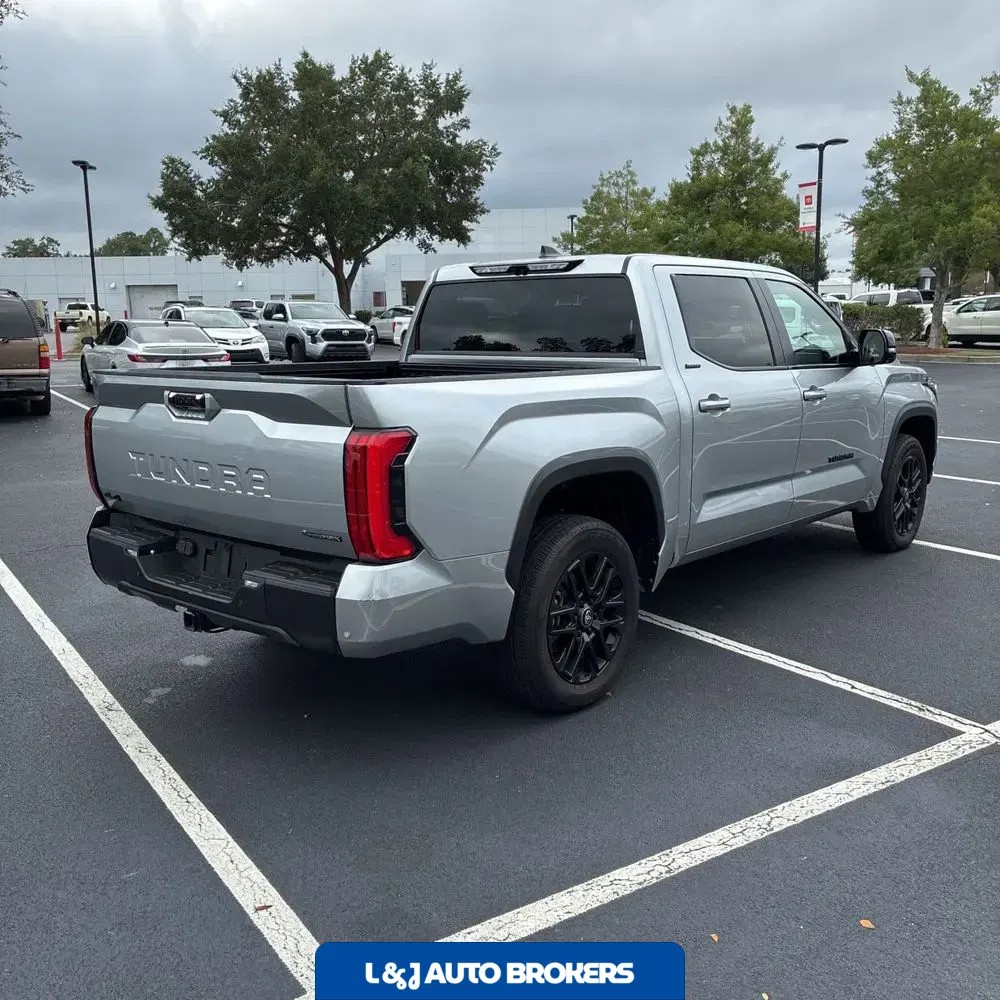 2025 Toyota Tundra Limited HV