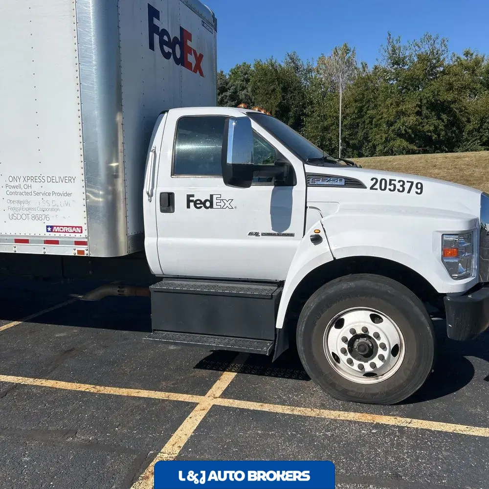 2022 Ford Commercial CA84-207 CONV CAB  TRUCK 4X2 6.7L
