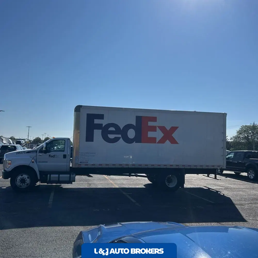 2022 Ford Commercial CA84-207 CONV CAB  TRUCK 4X2 6.7L