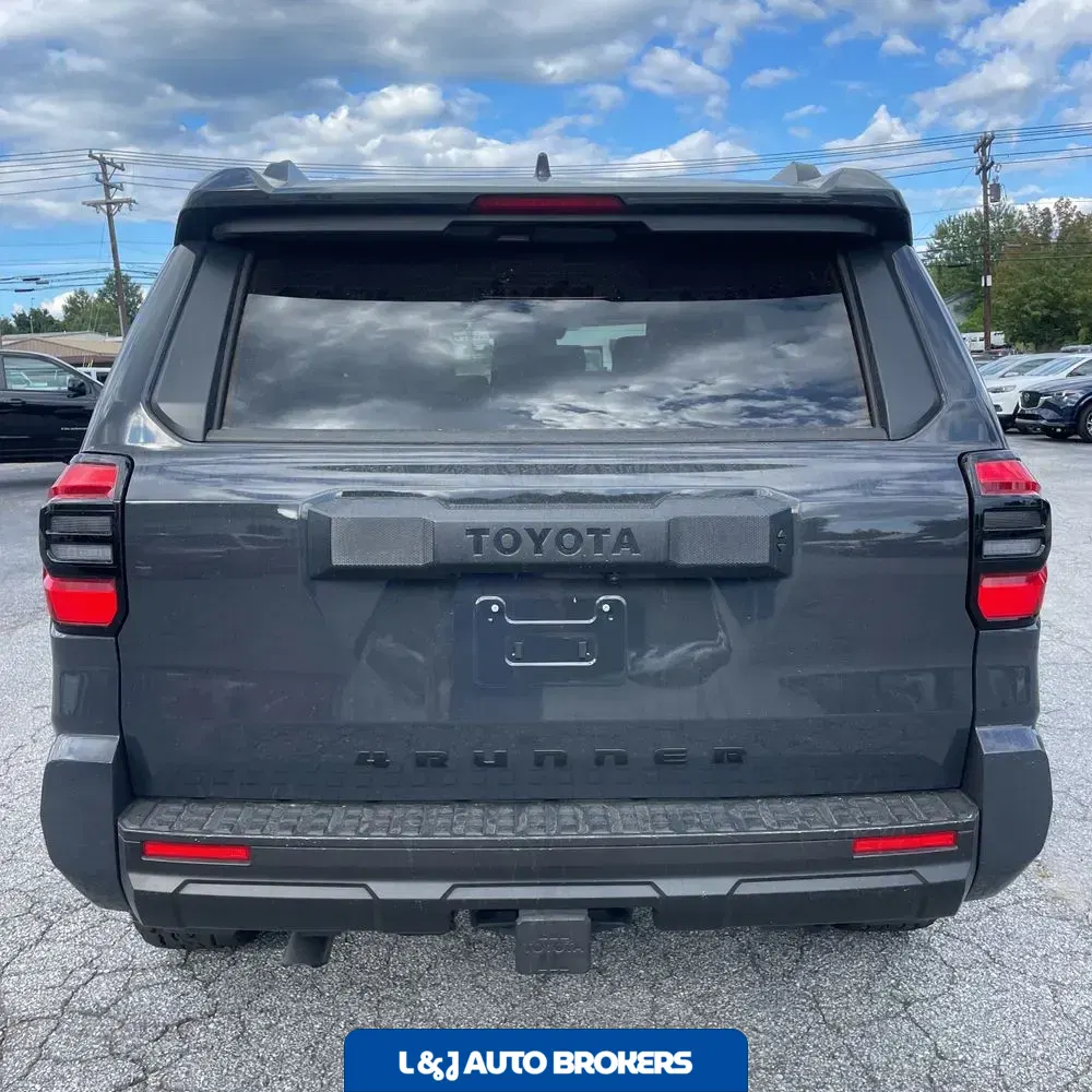 2025 Toyota 4Runner SR5