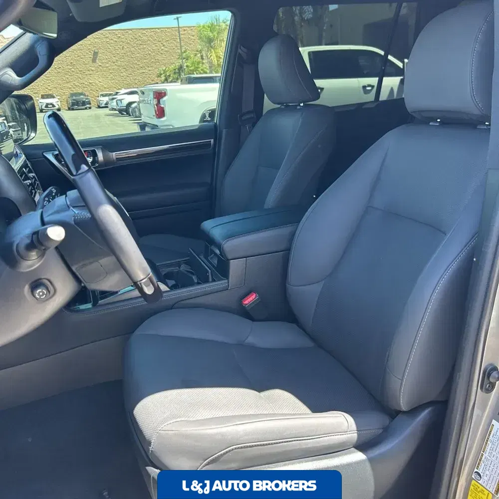 2023 Lexus GX 460 Base
