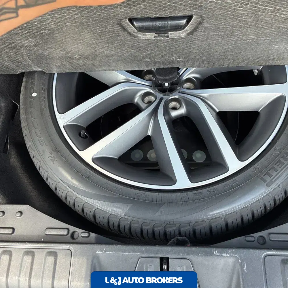 2023 Land Rover Range Rover Sport SE DYN