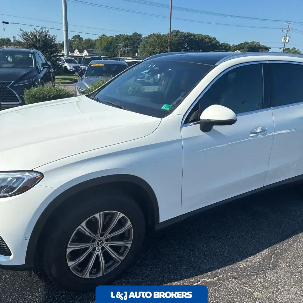2025 Mercedes-Benz GLC GLC 300 4MATIC