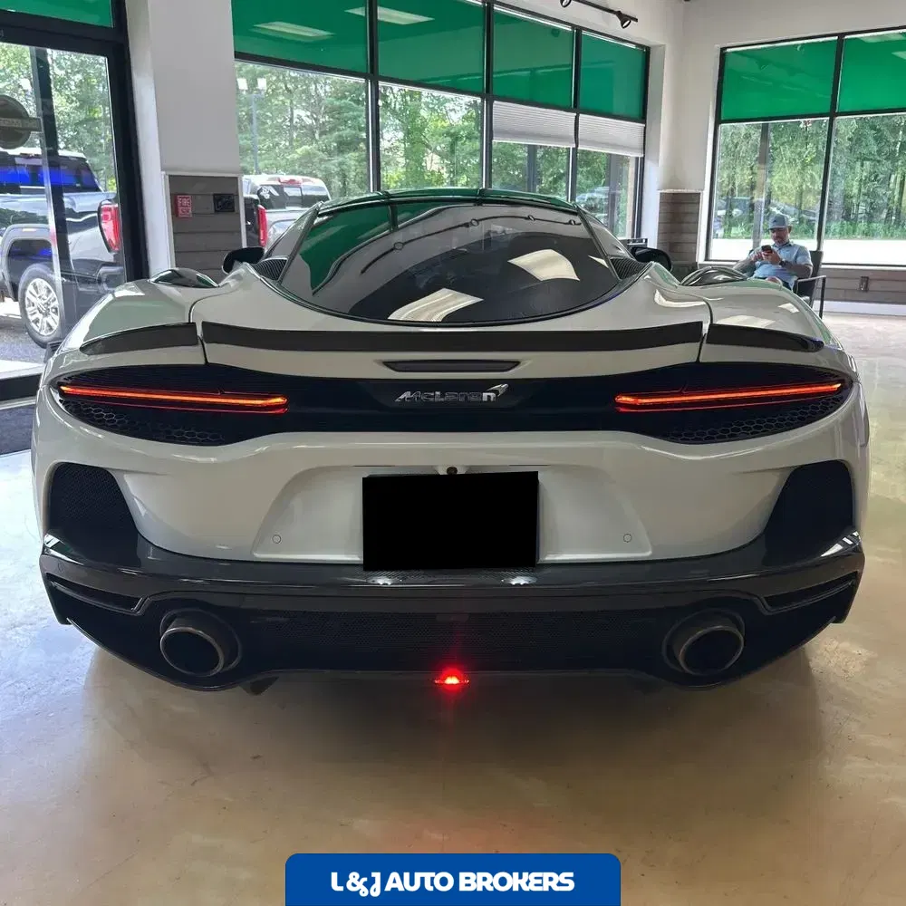 2022 McLaren GT Base 2D Coupe