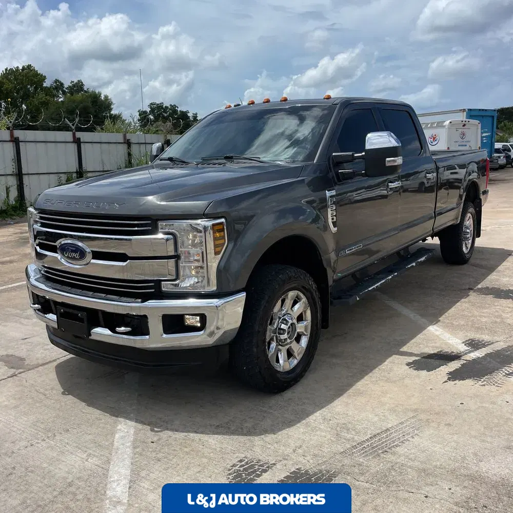 2018 Ford F-350 Super Duty Lariat