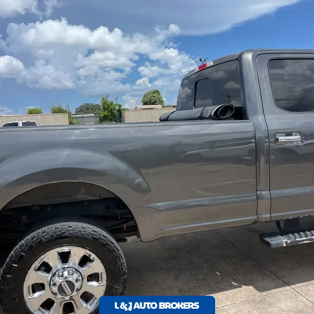 2018 Ford F-350 Super Duty Lariat
