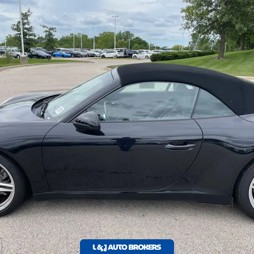 2017 Porsche 911 Carrera