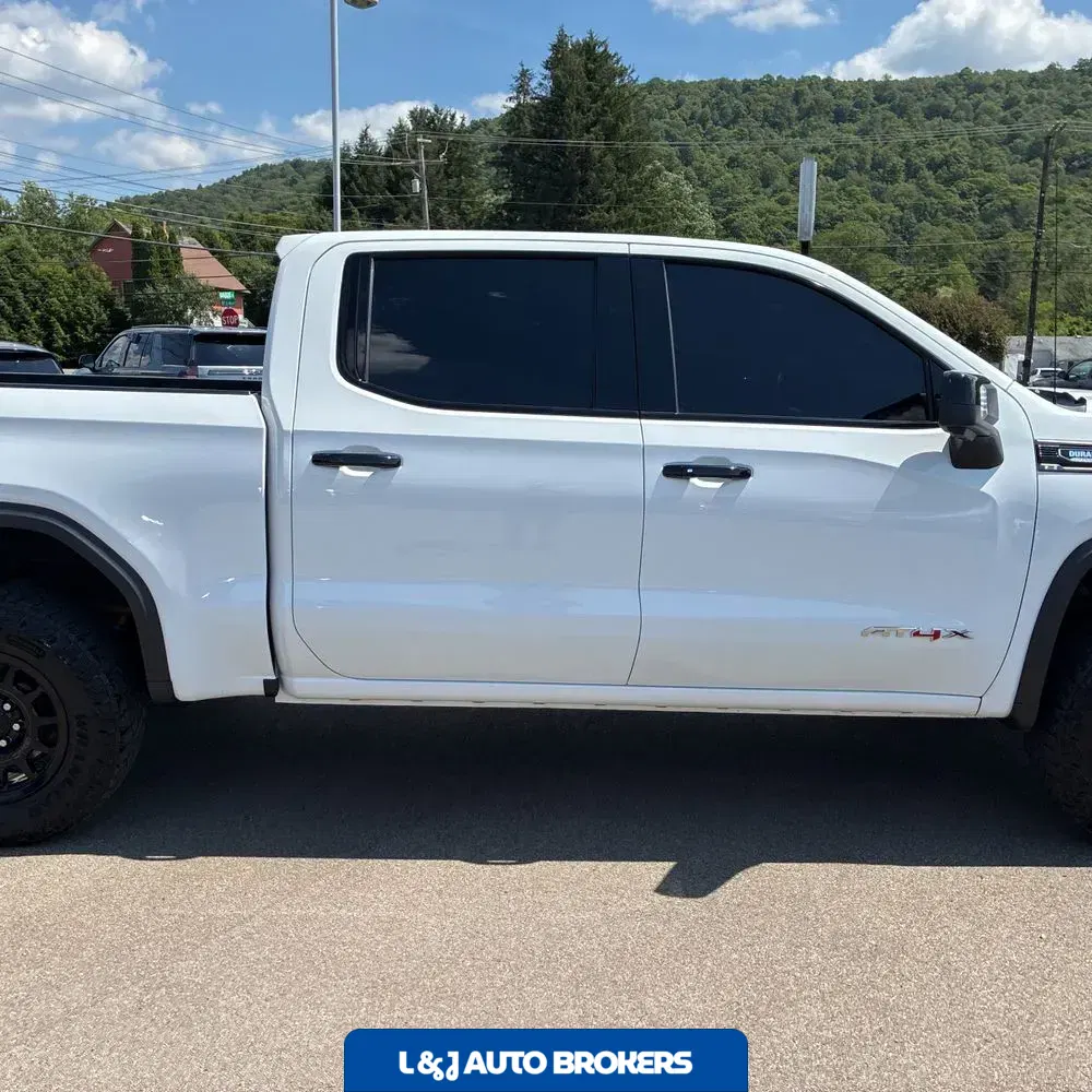 2024 GMC Sierra 1500 AT4X
