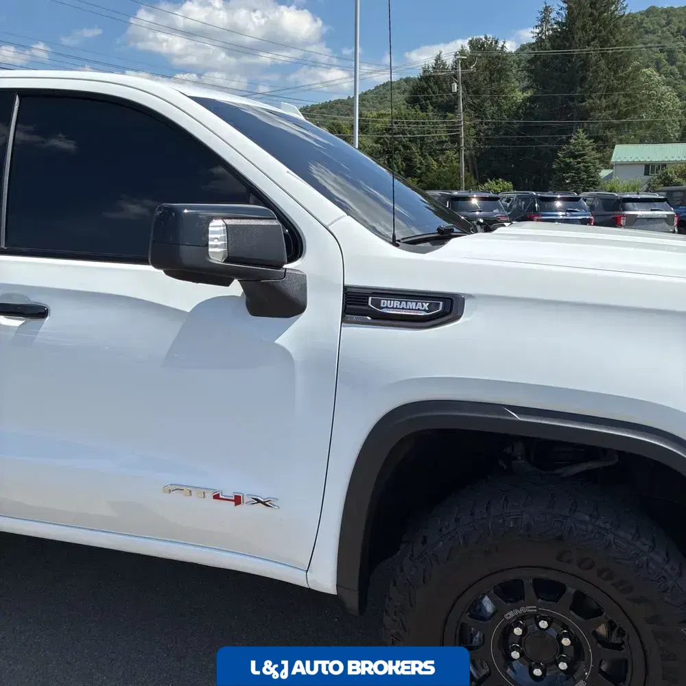 2024 GMC Sierra 1500 AT4X