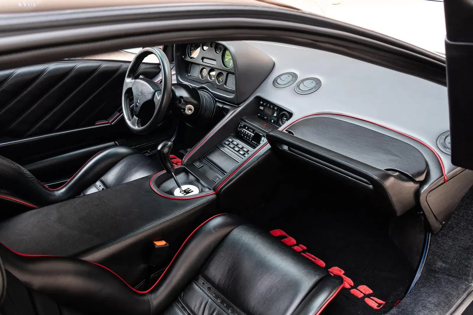 1992 Lamborghini Diablo