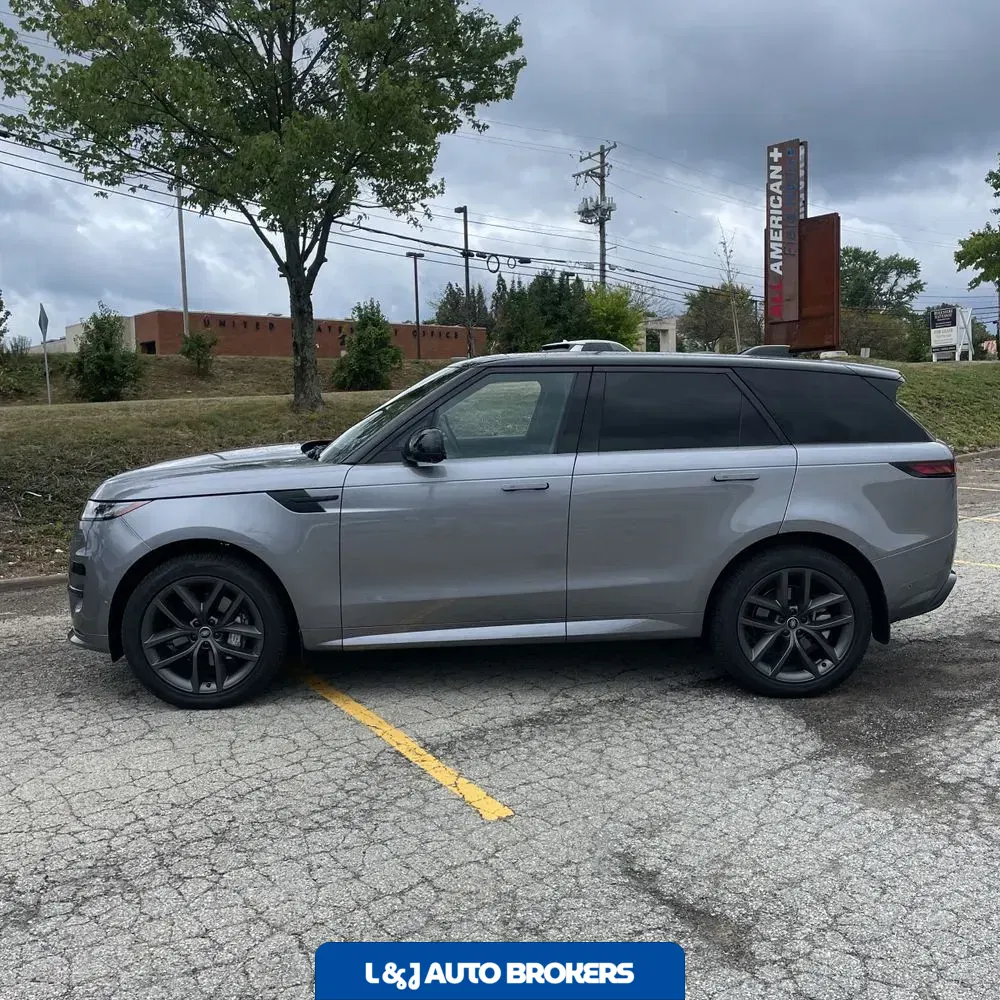 2025 Land Rover Range Rover Sport Dynamic SE P400