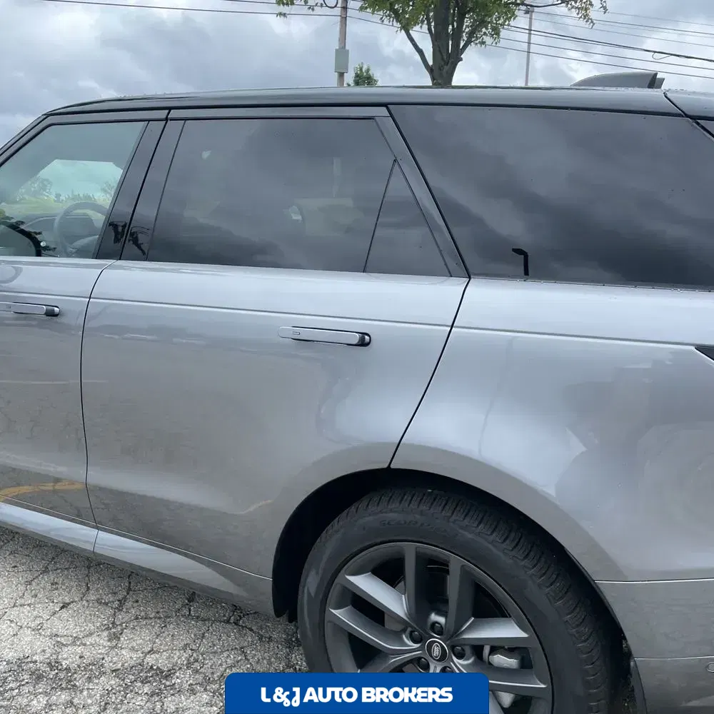 2025 Land Rover Range Rover Sport Dynamic SE P400