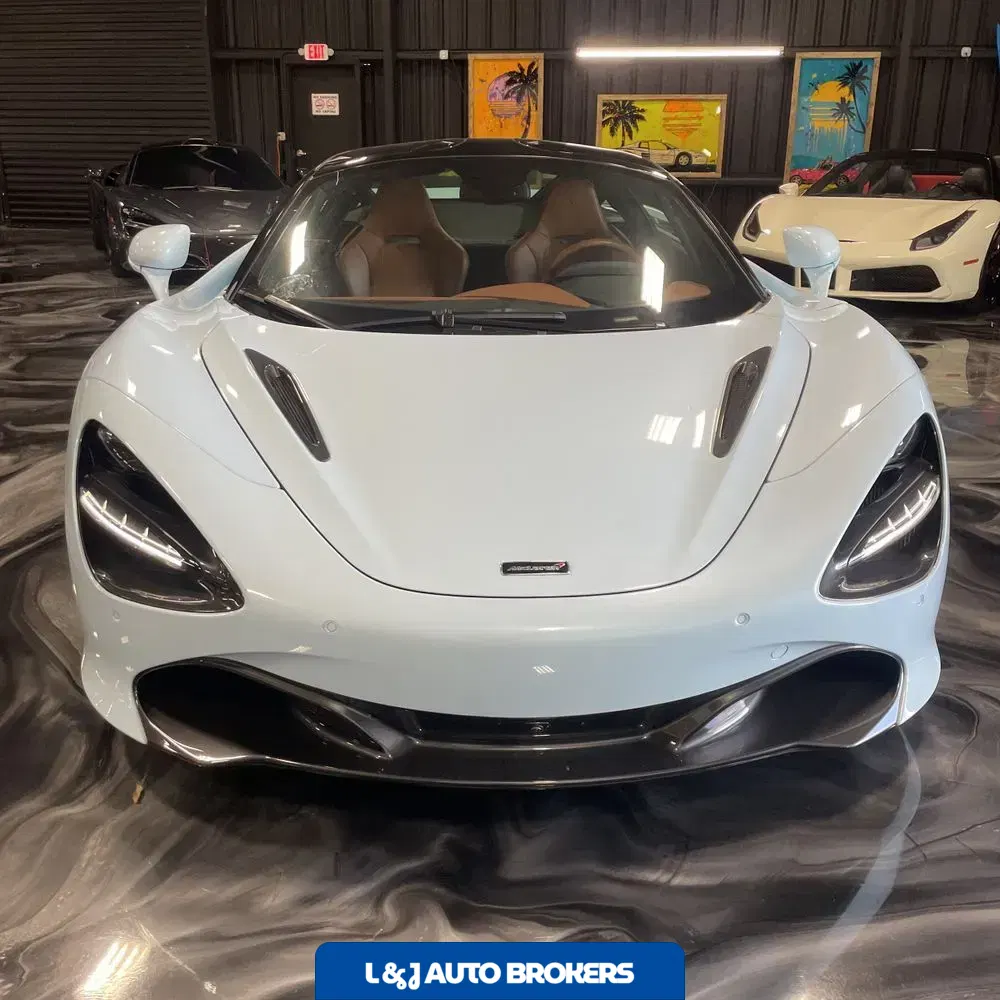 2018 McLaren 720S Base