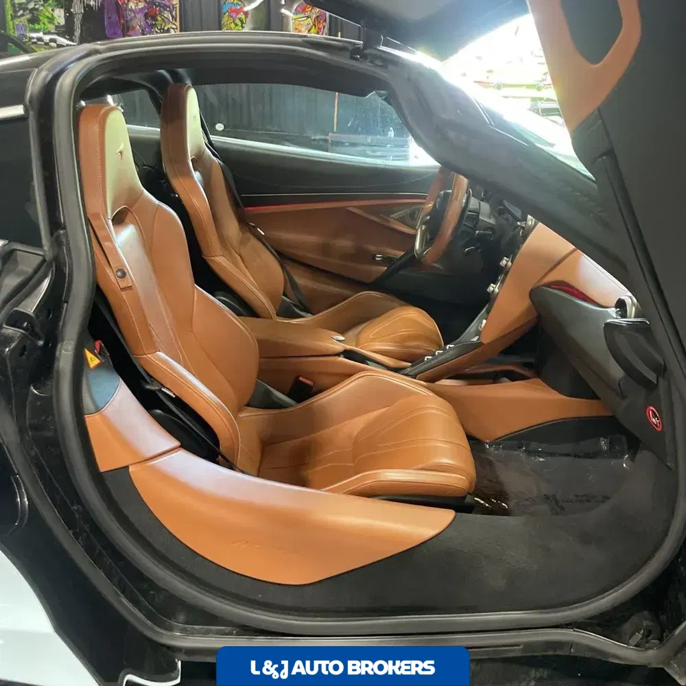 2018 McLaren 720S Base