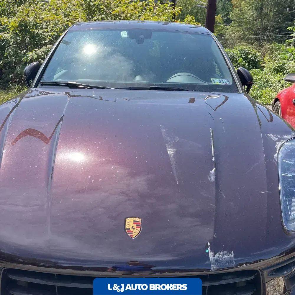 2025 Porsche Macan Base