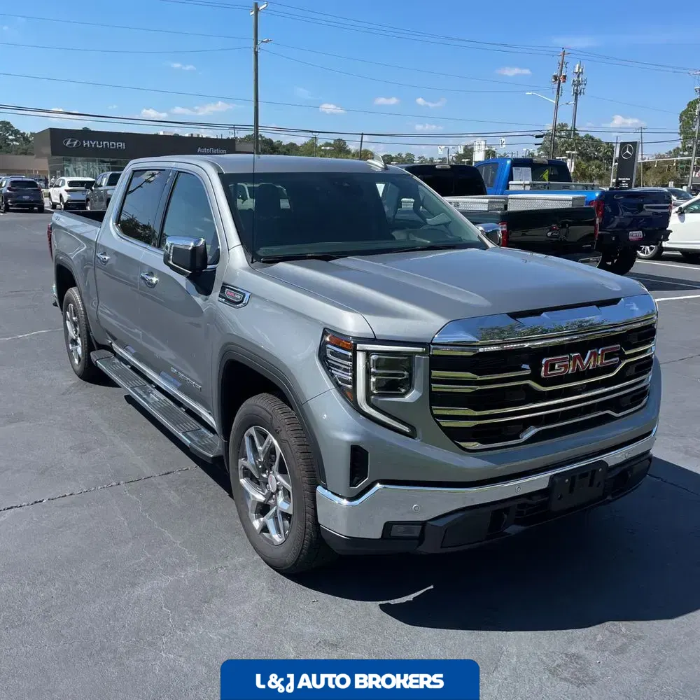 2025 GMC Sierra 1500 SLT