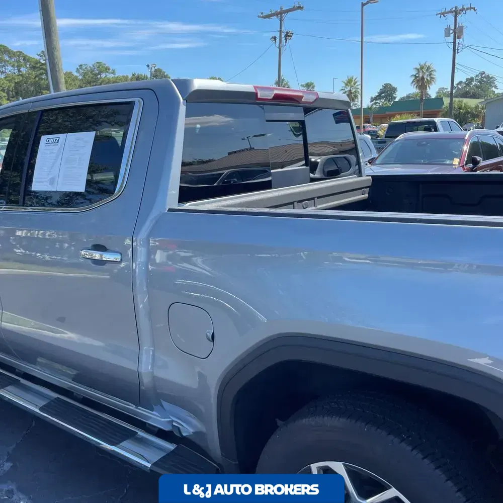 2025 GMC Sierra 1500 SLT