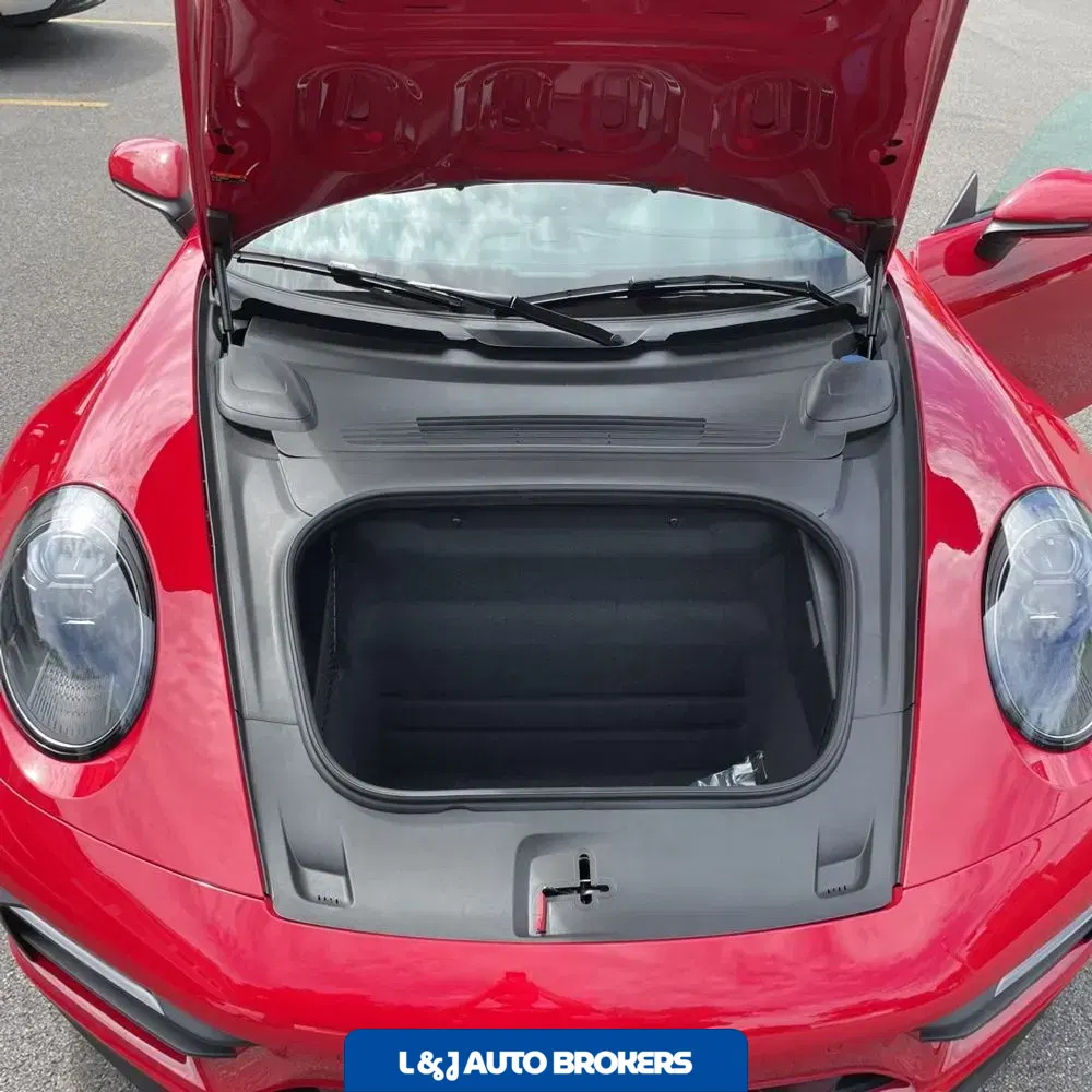 2022 Porsche 911 Carrera 4 GTS