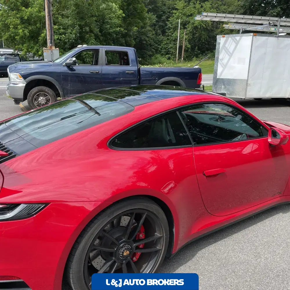 2022 Porsche 911 Carrera 4 GTS