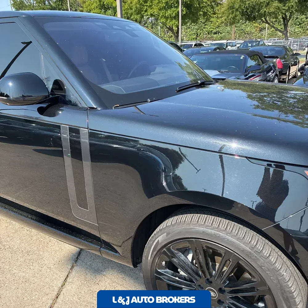 2023 Land Rover Range Rover SE