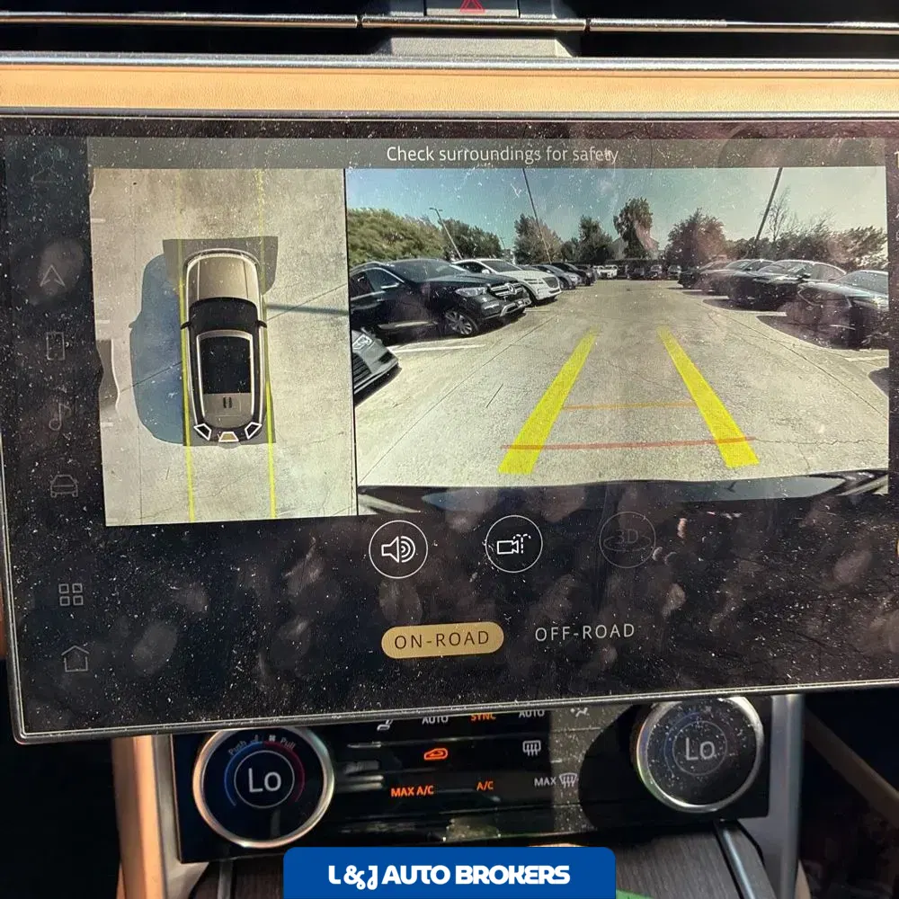 2023 Land Rover Range Rover SE