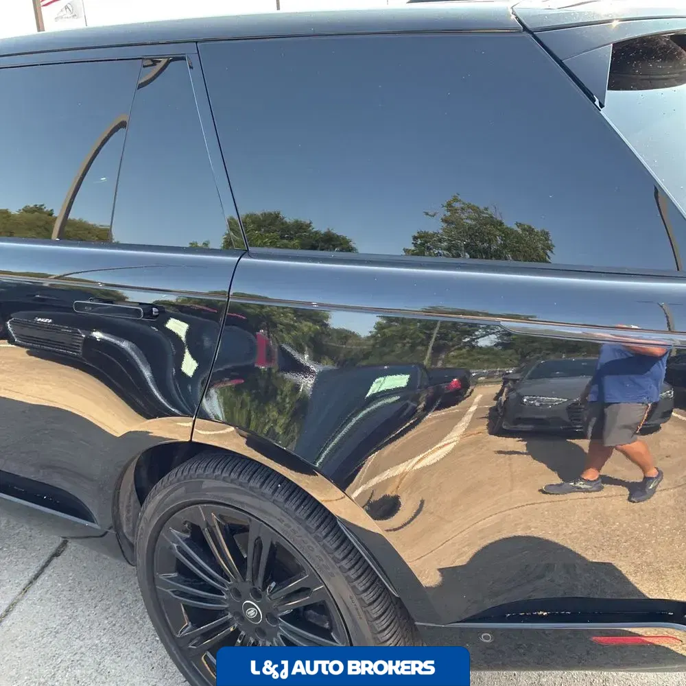 2023 Land Rover Range Rover SE