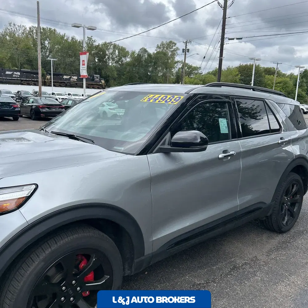 2023 Ford Explorer ST