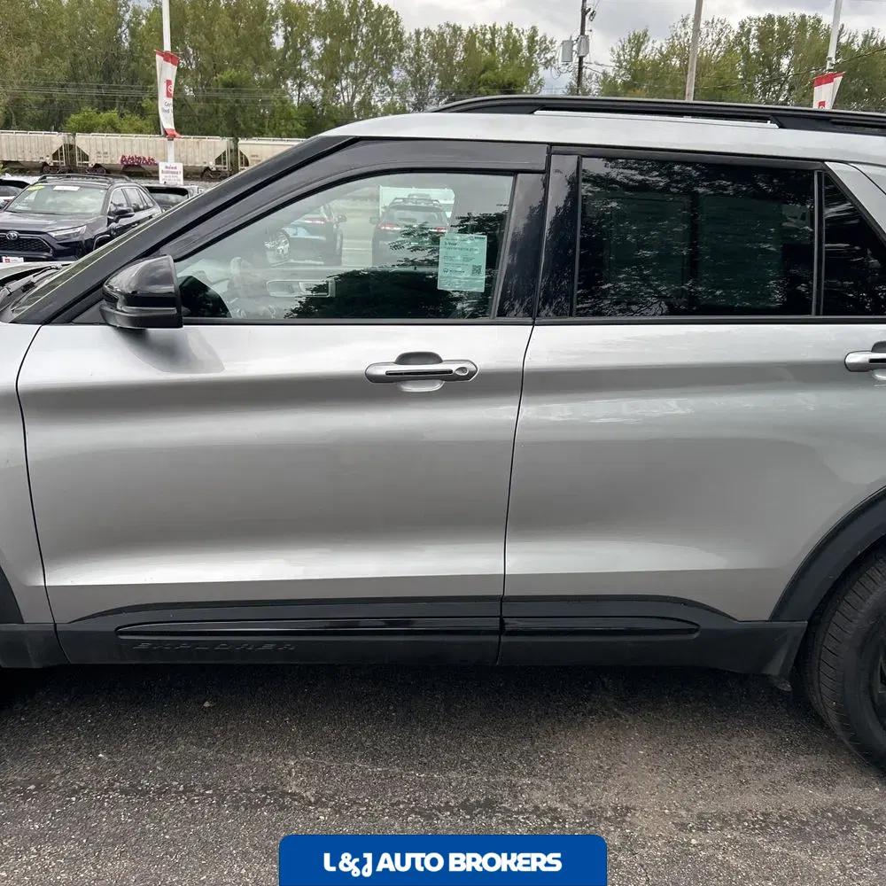 2023 Ford Explorer ST