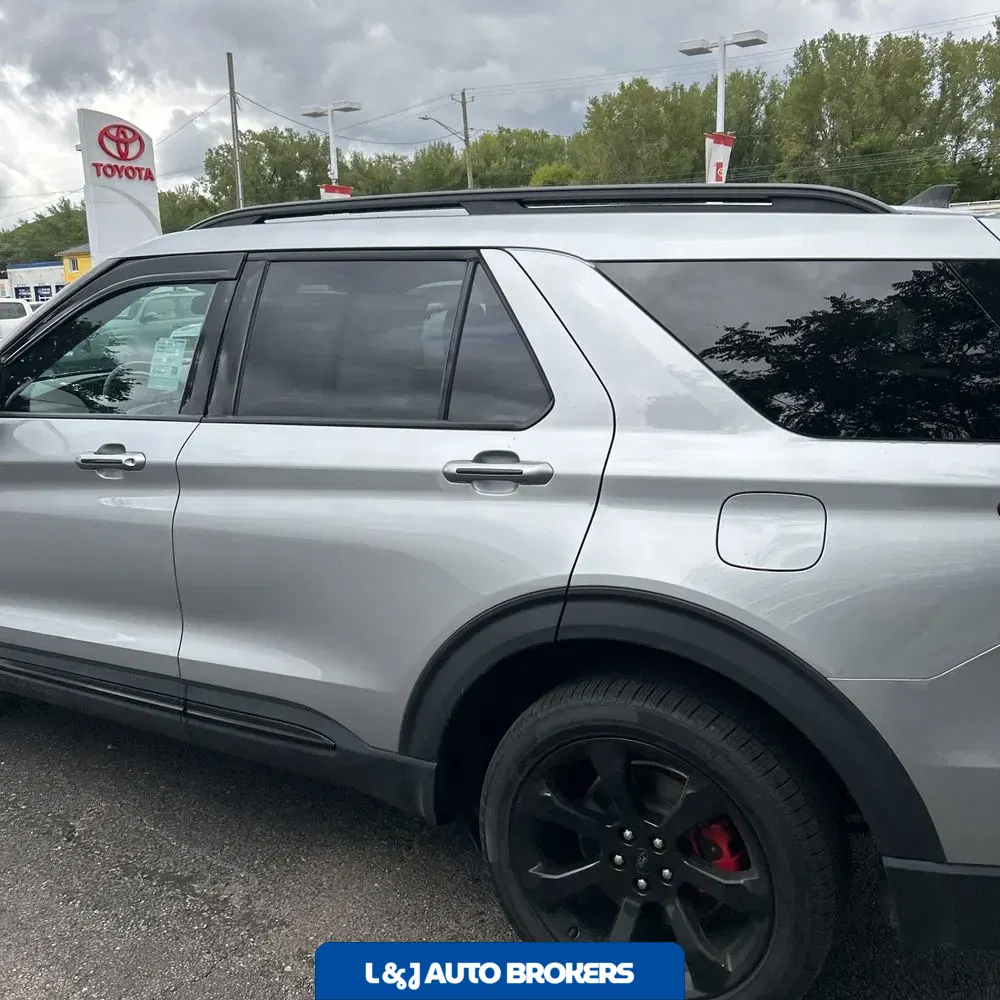 2023 Ford Explorer ST