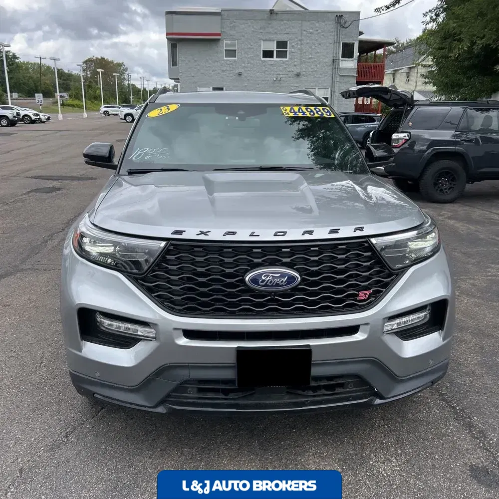 2023 Ford Explorer ST