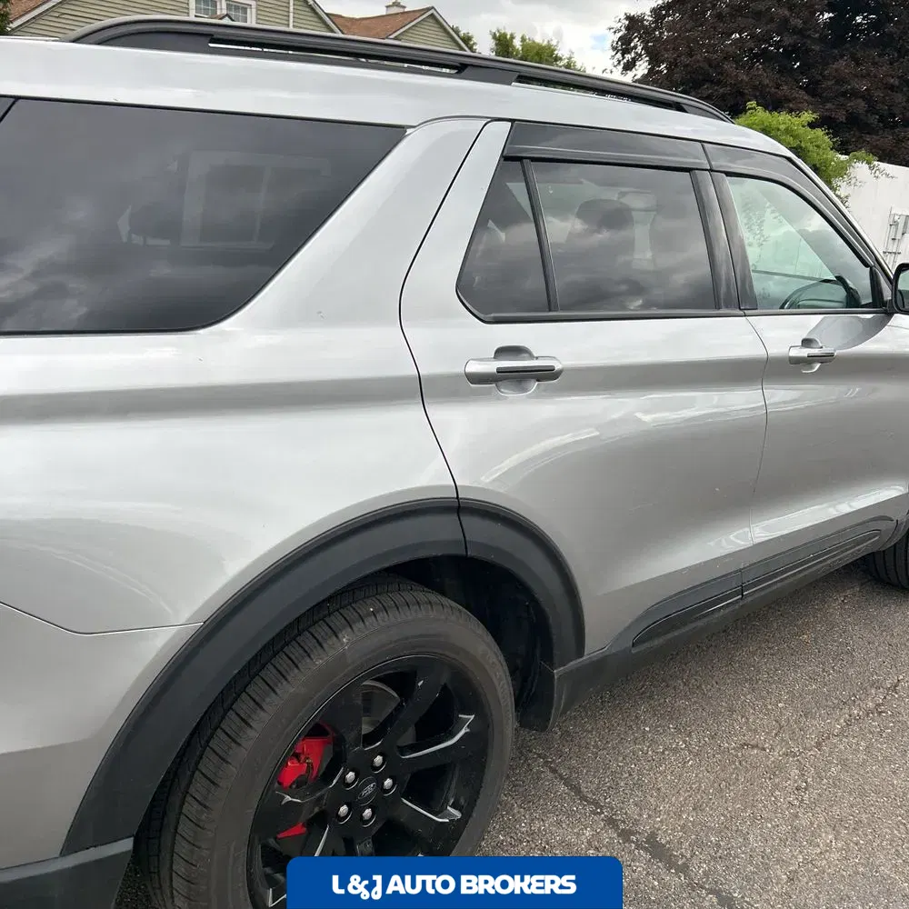 2023 Ford Explorer ST