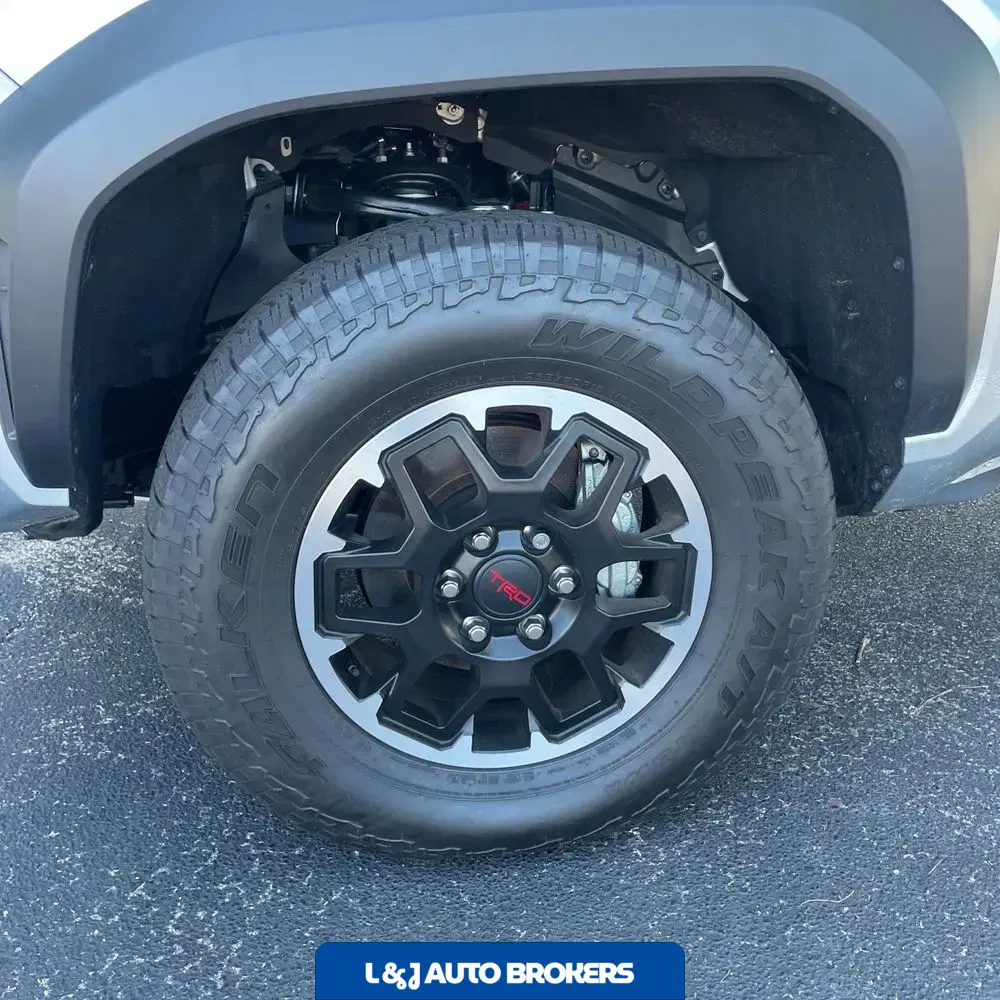 2024 Toyota Tacoma TRD Off-Road HV