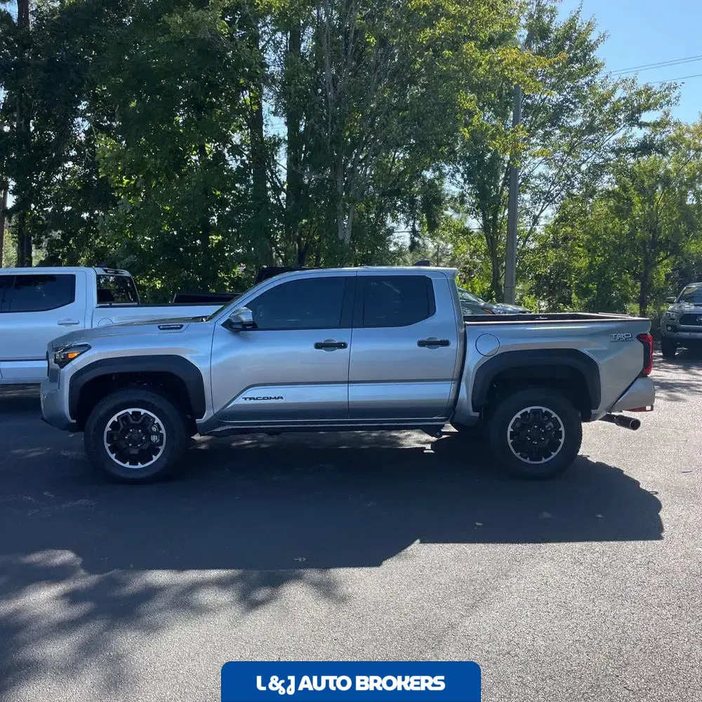 2024 Toyota Tacoma TRD Off-Road HV