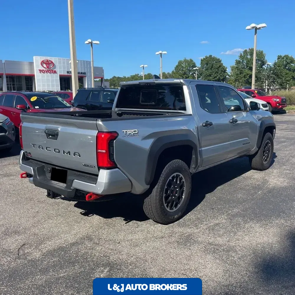 2024 Toyota Tacoma TRD Off-Road HV