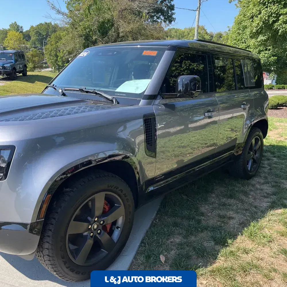 2024 Land Rover Defender 110 P400 X