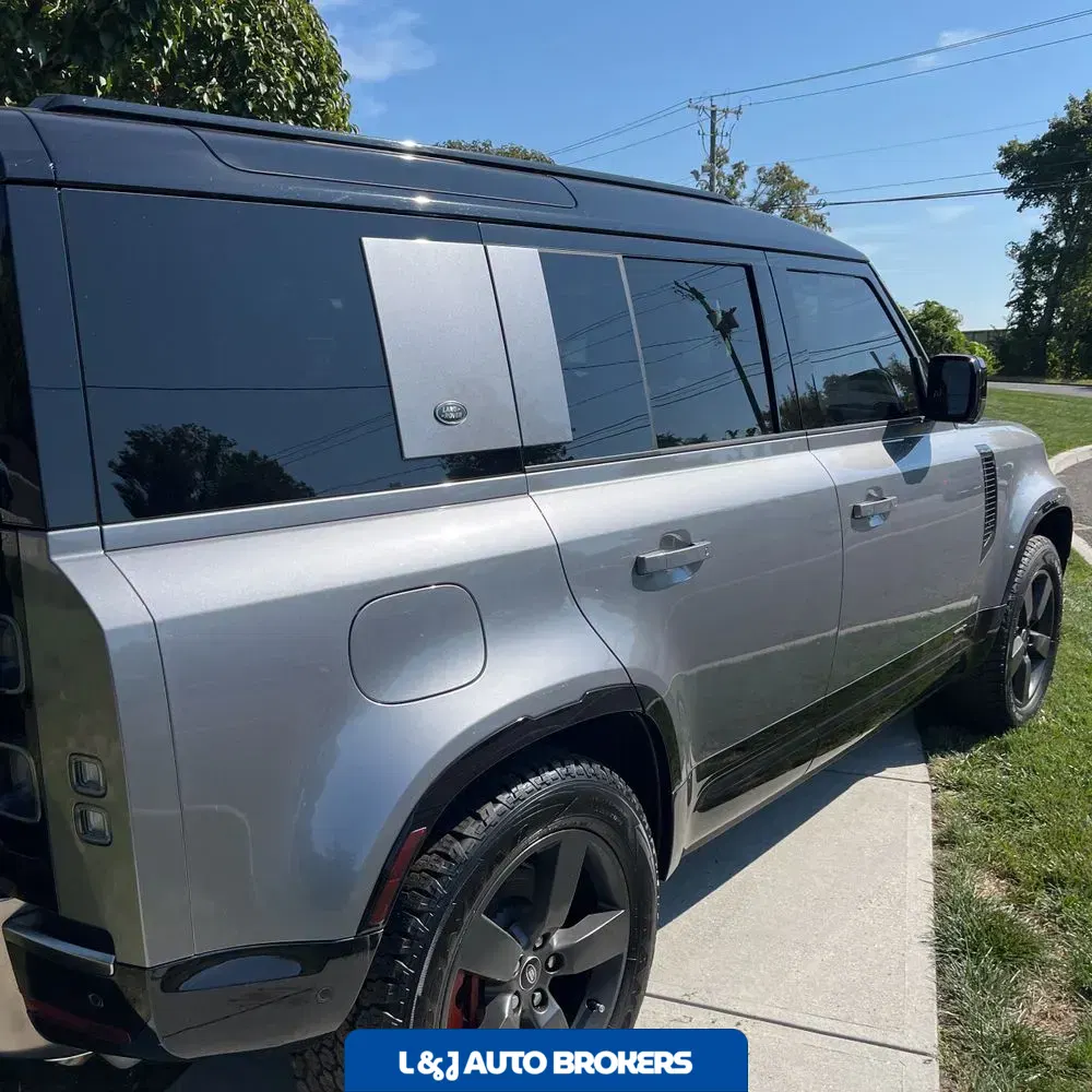 2024 Land Rover Defender 110 P400 X