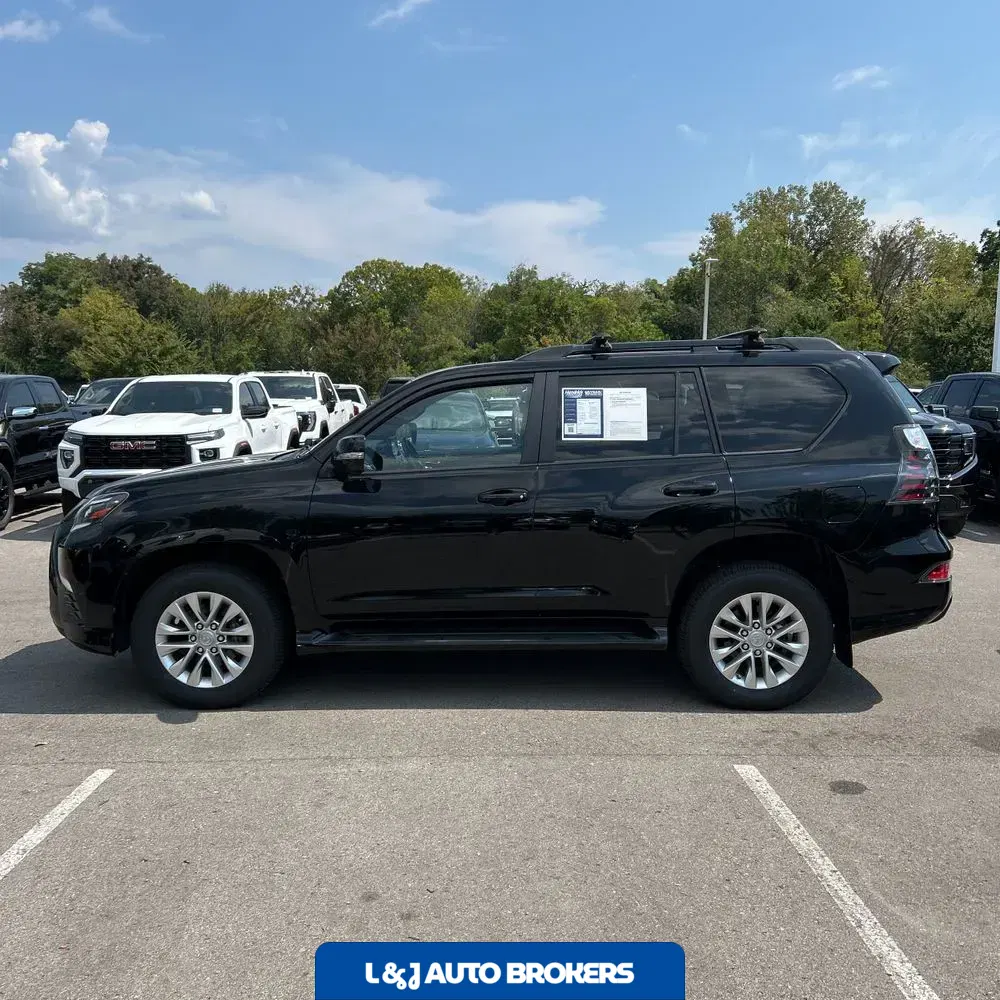 2023 Lexus GX 460 Base